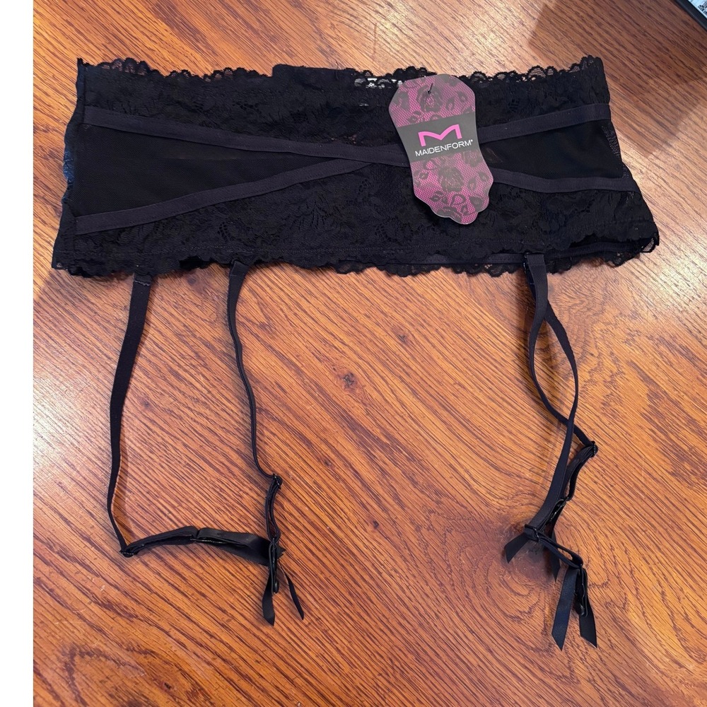Maidenform Women Black Floral Lace Garter Belt Adjustable Straps MFB102 Med NWT